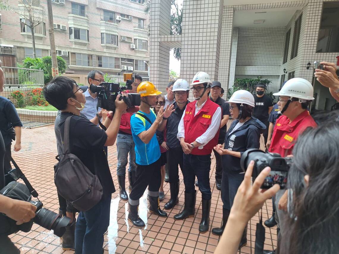 漾新聞|歷經34小時抽水！地下停車場全淹的三民區德山街大樓今天下午送電了！