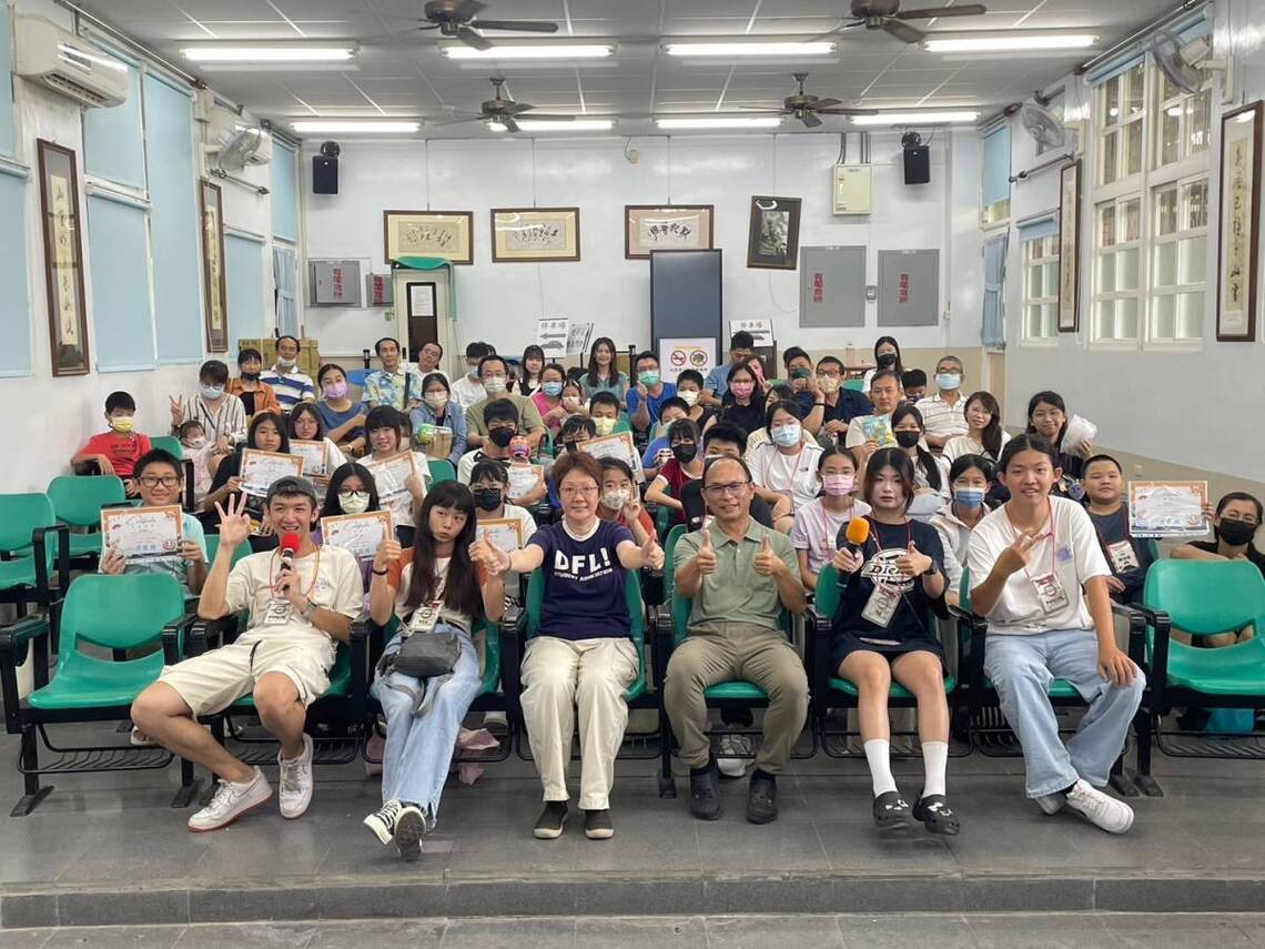 漾新聞|三天颱風假來攪局不為所動 文藻師生攜手一甲國中全英營上好上滿