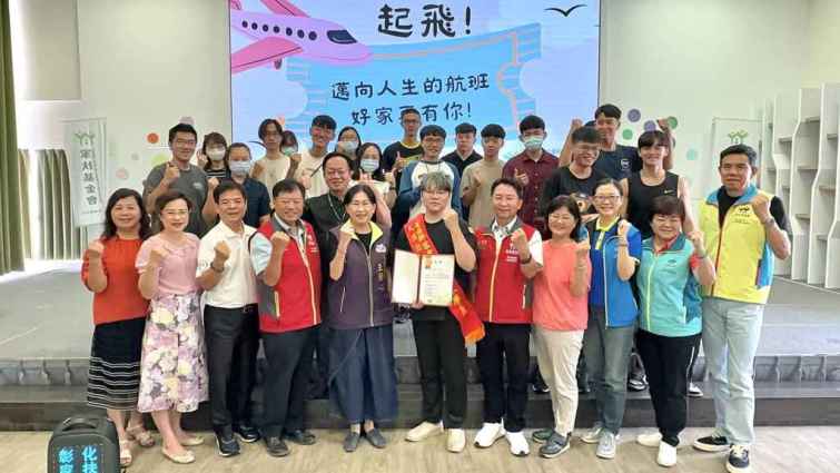 ▲彰化家扶菁英大漢囝仔聯誼會由就讀台大電機系博士班的陳學義擔任創會長，他希望透過聯誼會培植青年實力，讓他們未來能回饋社會。（彰化家扶中心提供）