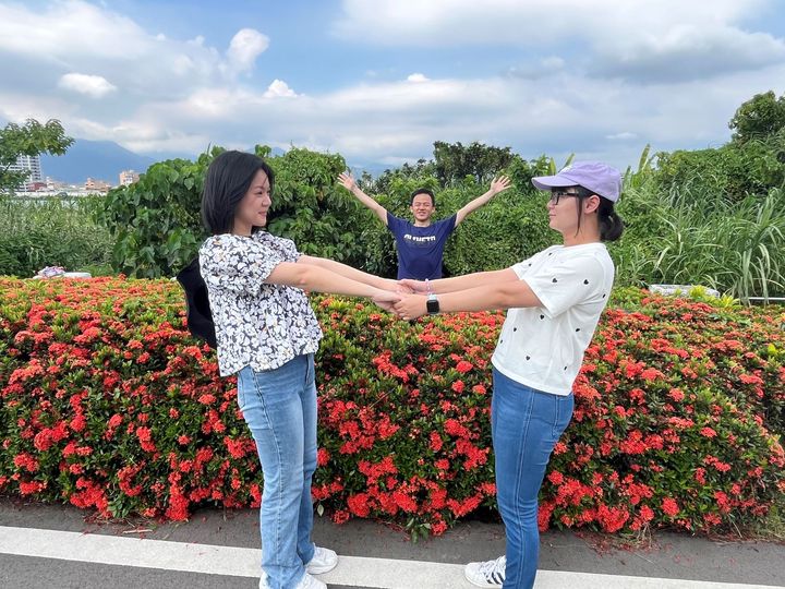 盛夏風光小旅行/暢遊河濱公園 三重河濱公園仙丹花璀璨盛開