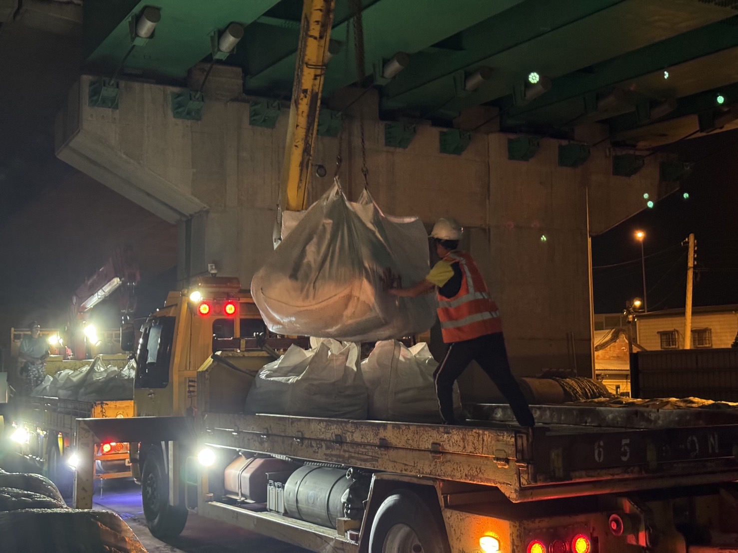 台中馳援台南、彰化、雲林 鄭照新:互相幫助是責任也是使命 284 台中馳援台南、彰化、雲林 鄭照新:互相幫助是責任也是使命 283