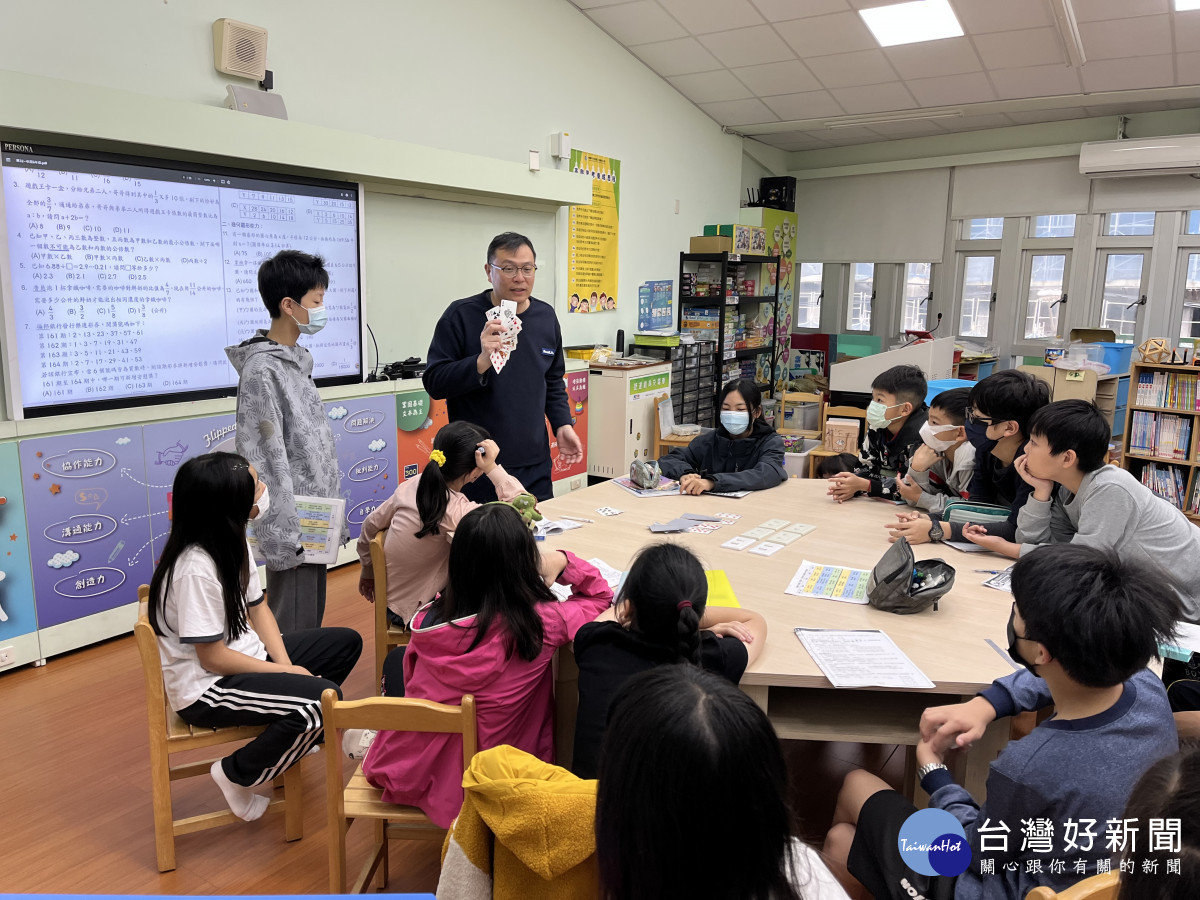 仁和國小 林裕峯主任-以行動溫暖他人,讓數學成為孩子最有成就感的回憶