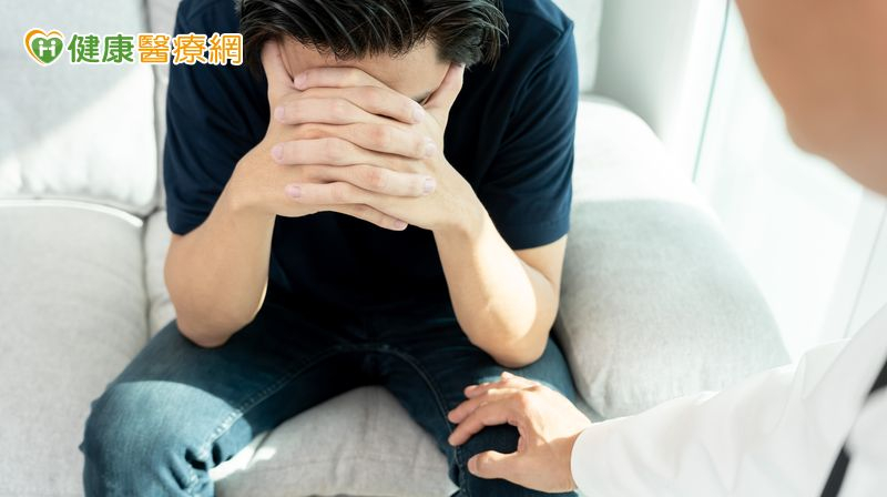 擴大心理支持方案8月上路!15-45歲一年3次免費諮商 6大常見問題一次看