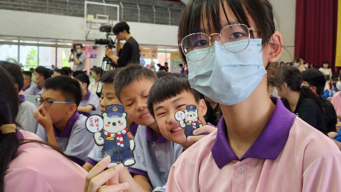 暑假期間為讓學生瞭解毒品、詐騙、霸凌等重要性 嘉鳳獅子會倡議 拒毒反詐反霸凌