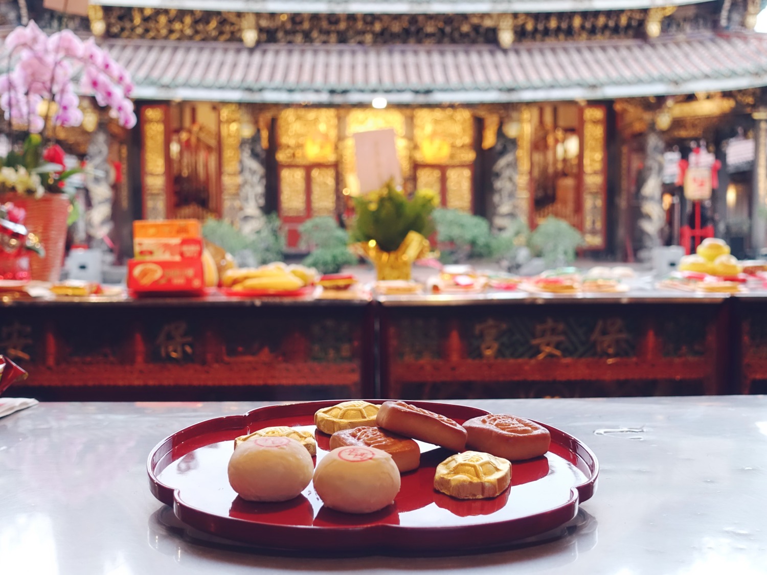 平安龜、金錢龜、包中.茶金龜是李亭香的招牌開運美食。(圖/業者提供)