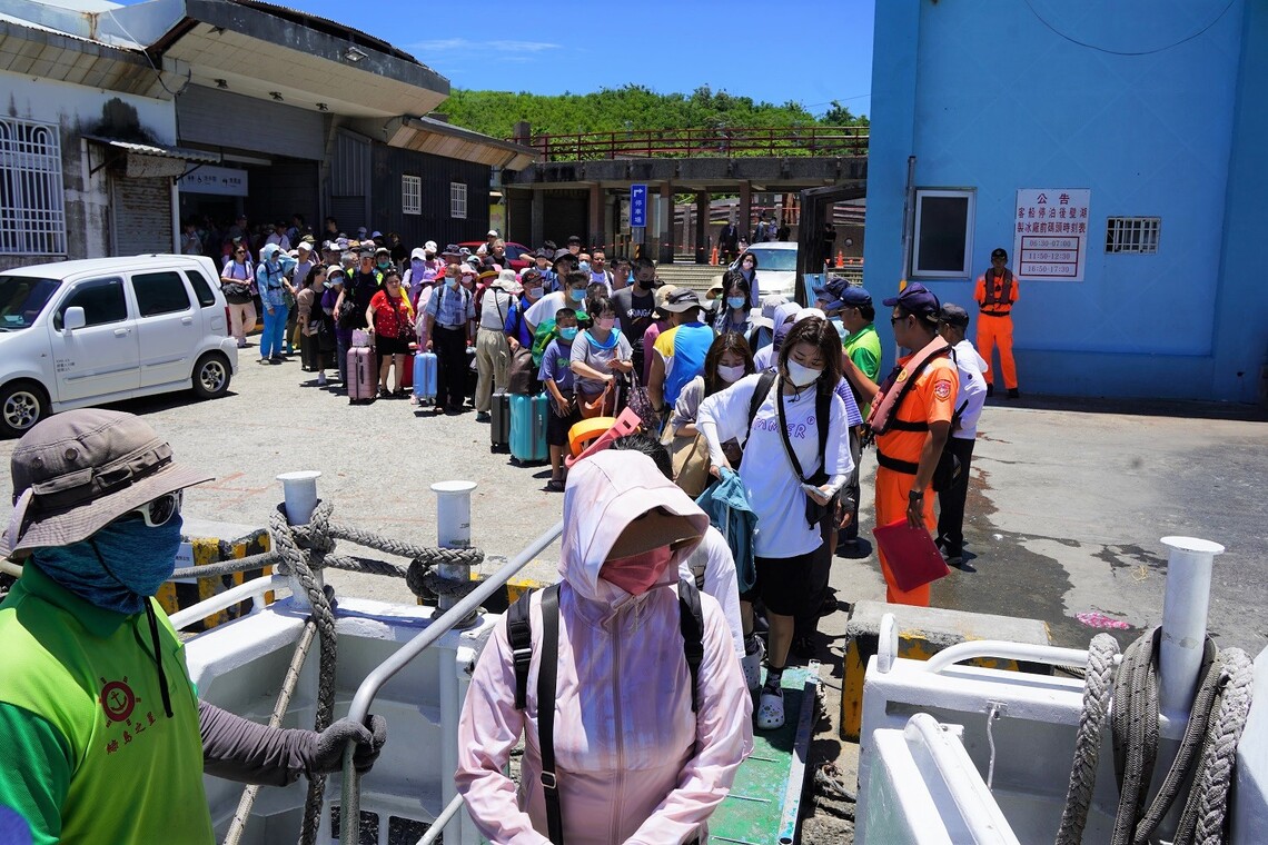 交通船客運量逐年成長 屏縣府改造後壁湖漁港更便民