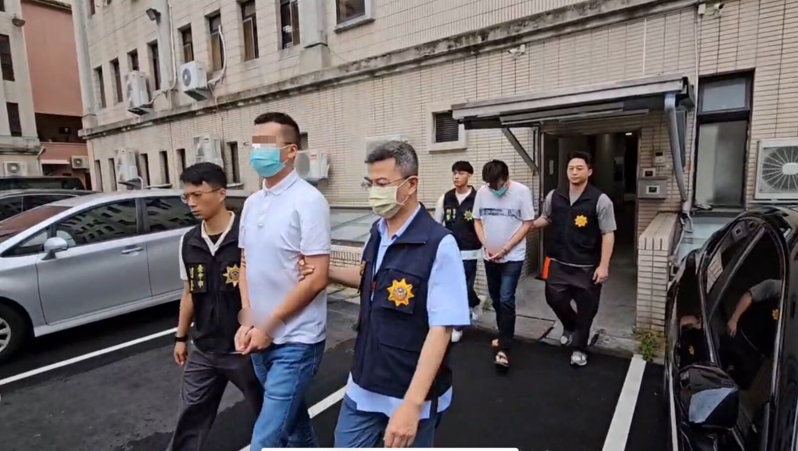 創意私房論壇結案全台逮116人 2師3警5公務員涉案 266 創意私房論壇結案全台逮116人 2師3警5公務員涉案 265