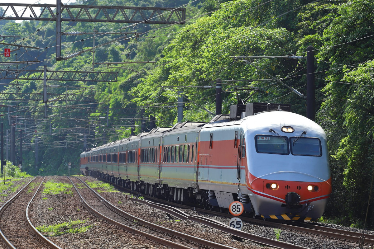 台鐵推拉式自強號列車(圖/資料照片,圖源:翻攝自國營台灣鐵路股份有限公司Facebook)