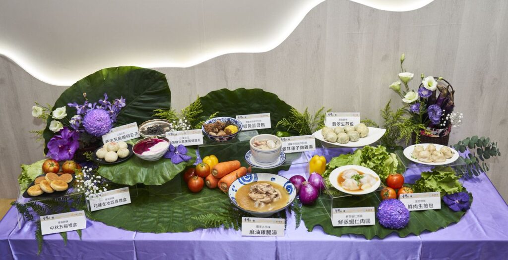 經濟部商業發展署「臺灣好食館」邀請米其林必比登、入選餐廳及特色人氣排隊名店現場展售,吸引國內外觀光旅客到場體驗。