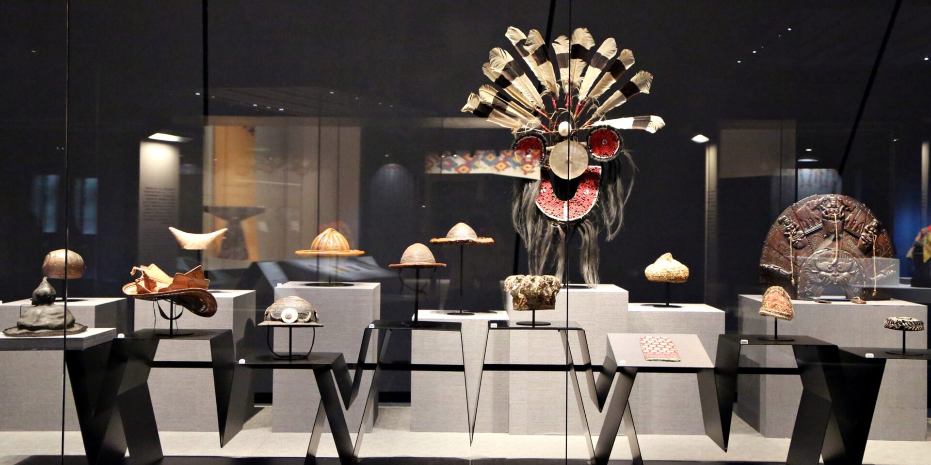 故宮南院展出50件亞洲織品珍品 首度亮相《羅摩衍那》全幅繪染布
