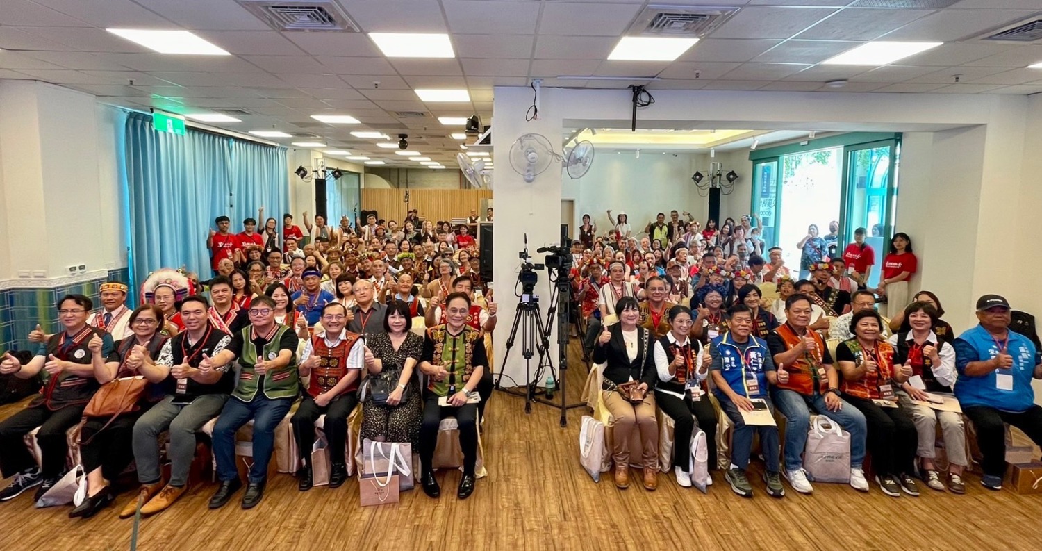 期盼族語文化深耕於家庭習給下一代 原民會表彰113年原住民族語模範父親
