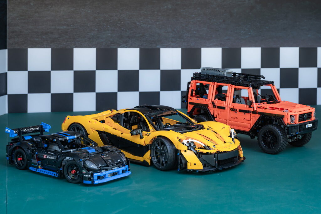 樂高與國際知名汽車品牌McLaren、Mercedes-Benz及Porsche，㩗手重磅推出「42172 McLaren P1」、「42176 Porsche GT4 e-Performance Race Car」、「42177 Mercedes-Benz G 500 PROFESSIONAL Line」新品車款