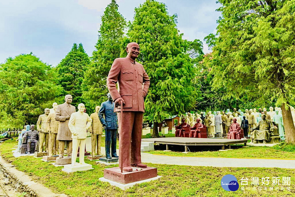 慈湖紀念雕塑公園蔣公銅像。<br /><br />