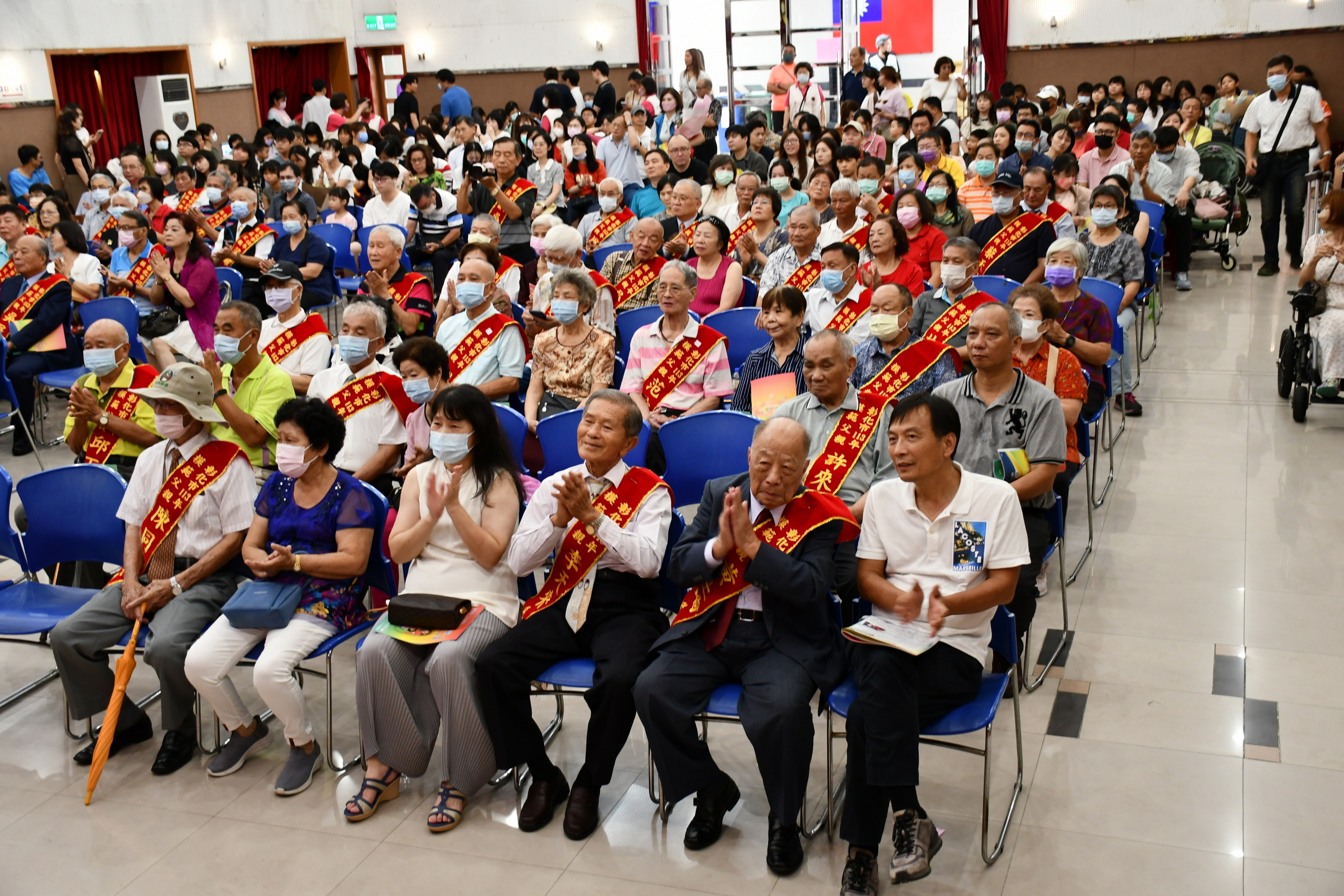 ▲彰化市公所今年共選出58位模範父親，他們在家庭生活中扮演了穩定的角色，並為子女提供了良好的教育環境。（記者張溎壕攝）