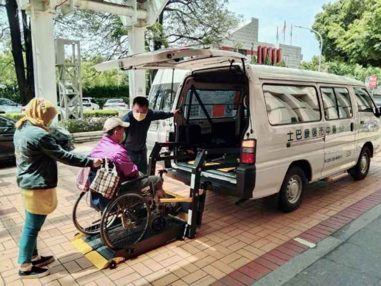 ▲中市復康巴士六都唯一免費，滿足身心障礙者就醫及社會參與需求。（記者廖妙茜翻攝）