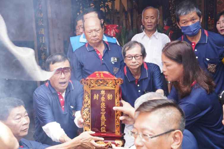 ▲褒忠亭義民節祭典為國家指定重要民俗中，唯一屬客庄傳承無形文化資產，極具指標性及文資價值，義民祭呈現團結、祥和氣氛，兼顧藝術與教化意義，呈現義民信仰的精神及價值。（新竹縣政府提供）