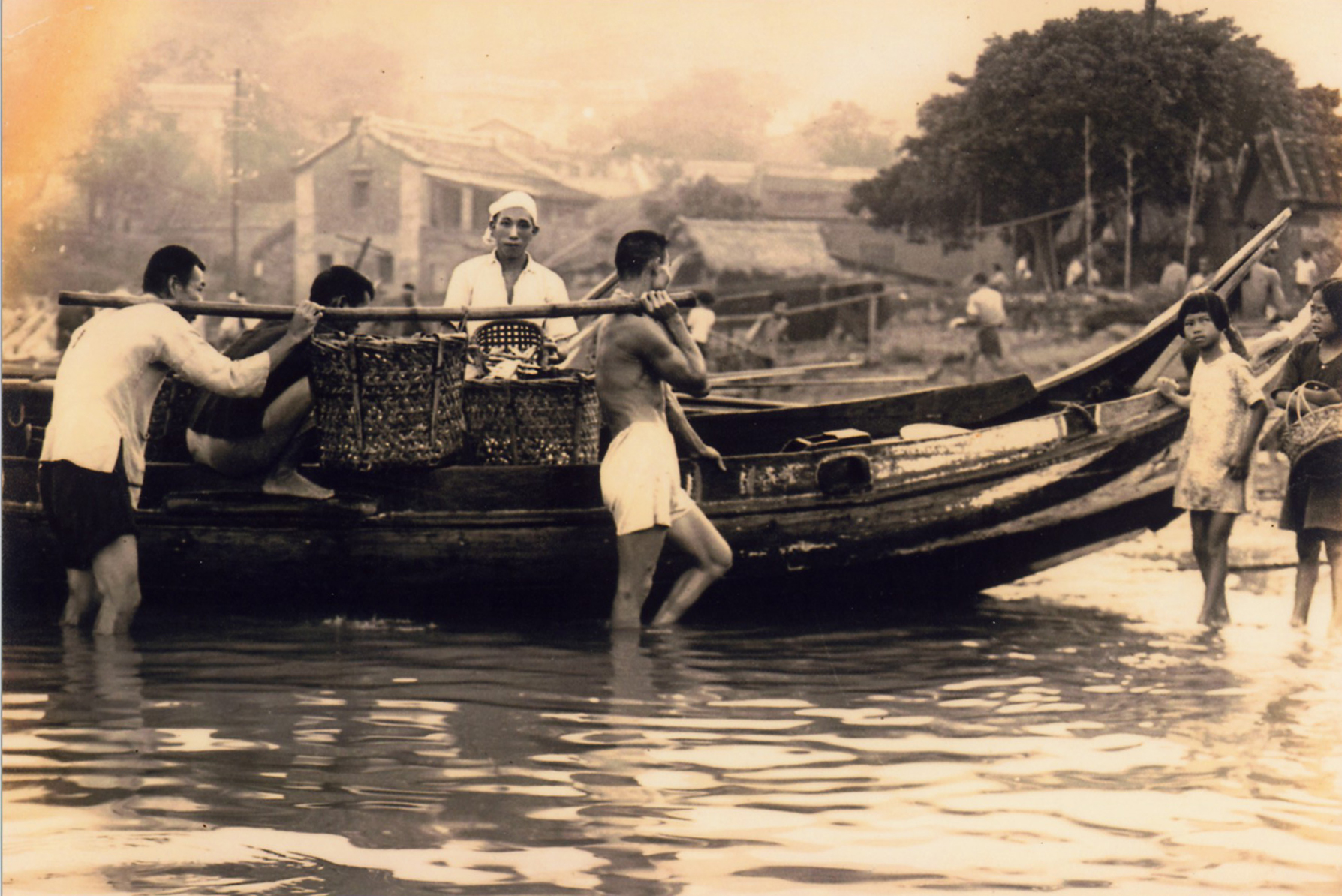 江戶時代（享保期）魚子地 象文襖引手「儒教考道天惠惠來」古銅製 重約5000克 江戶時代（享保期）魚子地 象文襖引手「儒教考道天惠惠來」古