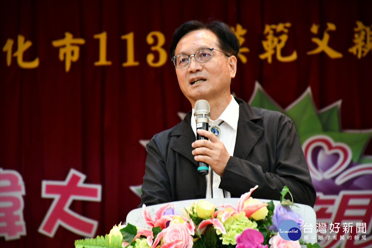林世賢市長殷殷期勉為人子女者一定要及時行孝圖/記者鄧富珍翻攝