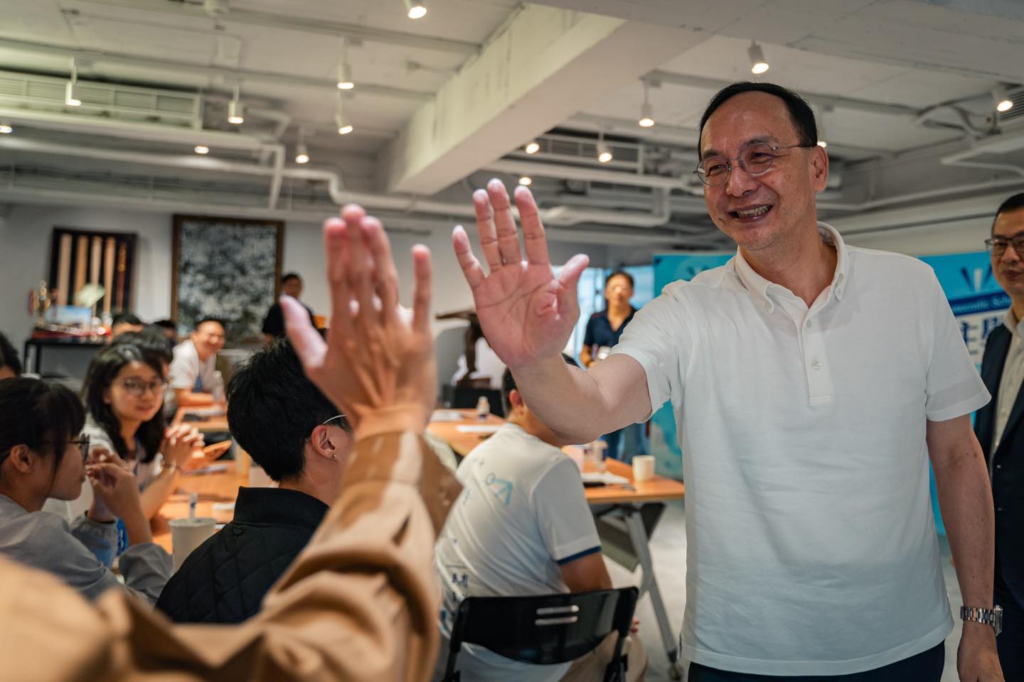 翁曉玲指「麟洋配」摘金是中國人驕傲 朱立倫幫改口:是我們的驕傲 224 翁曉玲指「麟洋配」摘金是中國人驕傲 朱立倫幫改口:是我們的驕傲 223