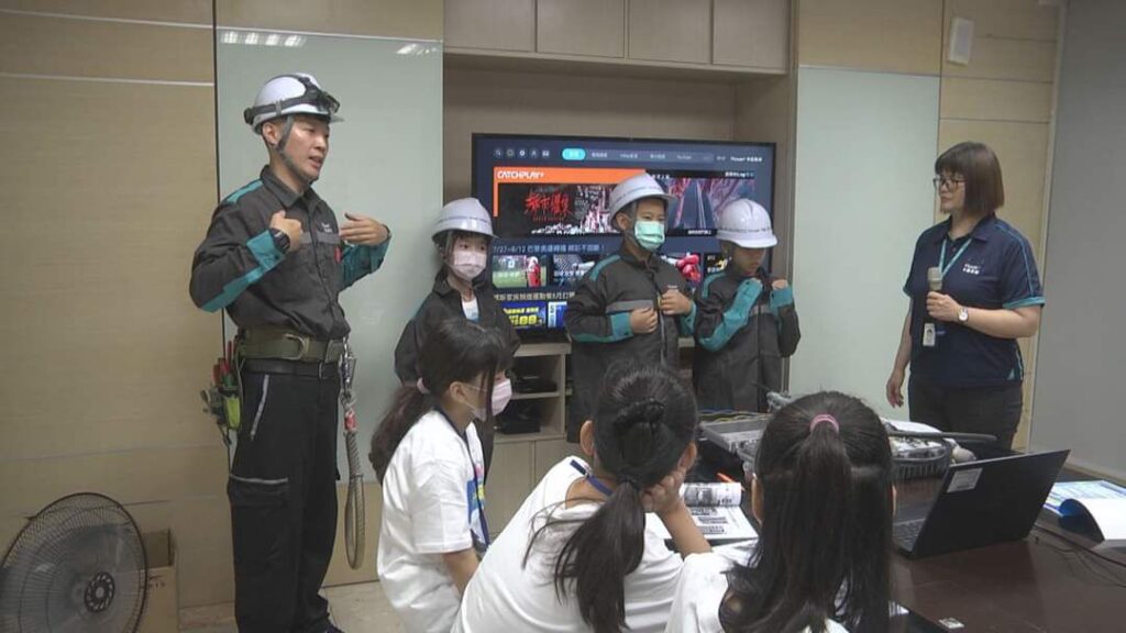 在地媒體 一探AI傳播新工具&歧視性問題