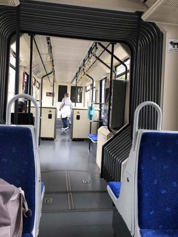 奧地利聯邦鐵路局白天每30分鐘都會有一班從維也納火車南站出發的火車前往巴登,路程約25分鐘(楊正寬)
