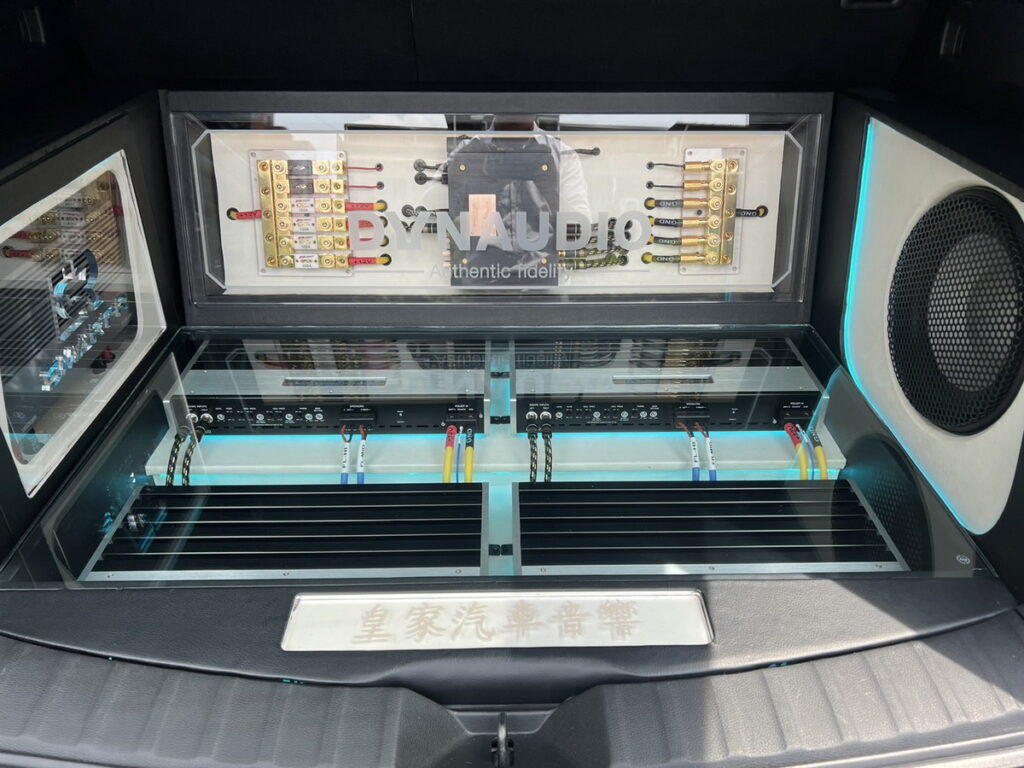 TAA音響大展的參展汽車音響改裝車輛於今日搶先亮相。