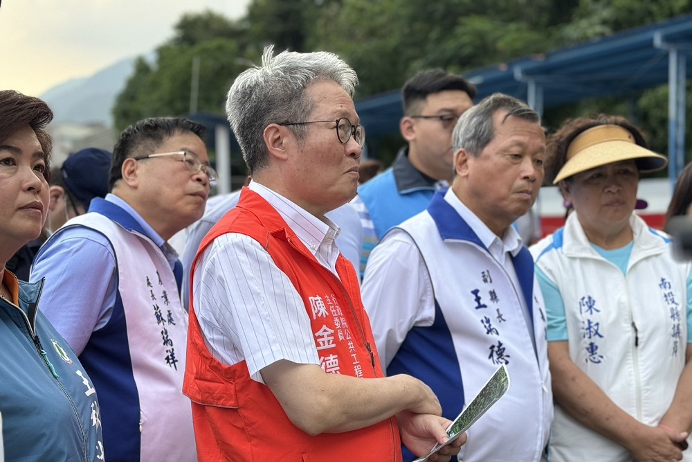 游顥盼中央補助南投復建工程 陳金德允諾「即報即審」 216 游顥盼中央補助南投復建工程 陳金德允諾「即報即審」 215
