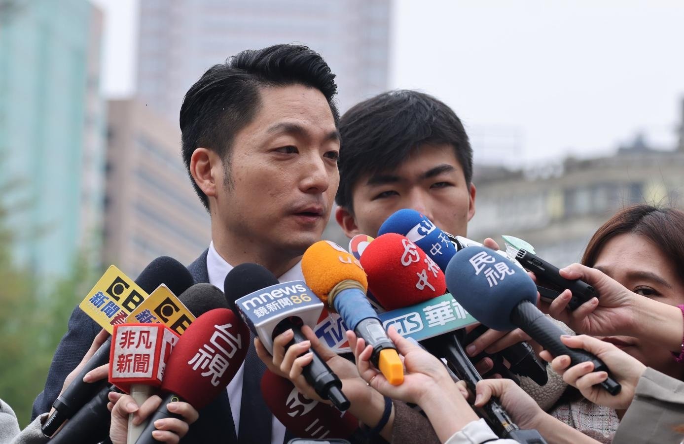 台北市長蔣萬安稱羽球男雙好手王齊麟是「台北選手」引發網友質疑,市府7日出面回應,呼籲不要政治操作。資料照片/林啟弘攝