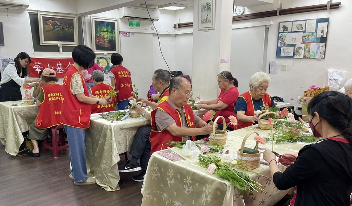 暖心七夕孤老不孤單　華山文山天使站23周年