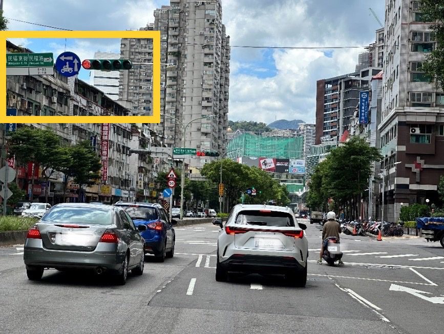 新北增設機車兩段式左轉標誌 機車族一目了然