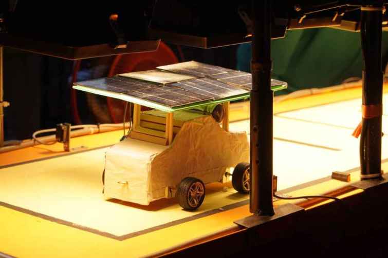 ▲大葉大學全國高中職迷你太陽能車賽負重競速。（大葉大學提供）