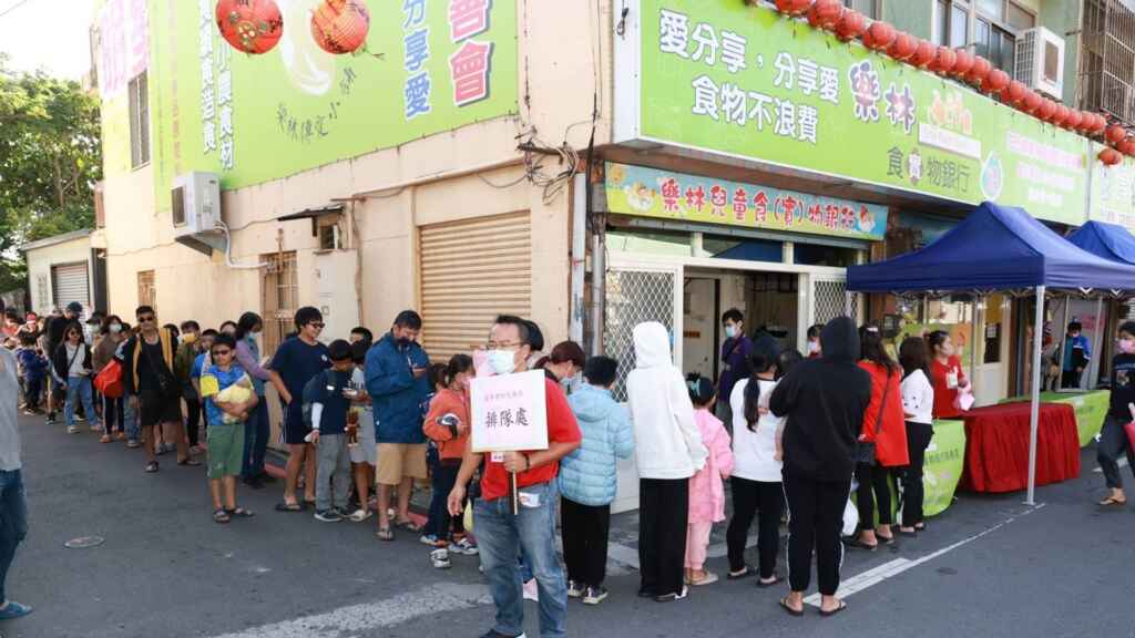 ▲二林鎮長蔡詩傑上任後，深刻體認到脆弱家庭的社會福利需求，在洪毓雯女士的引薦下，成立了「樂林食物銀行」，協助受助個案擺脫困境，邁向自立自強。 （示意圖／資料照片）