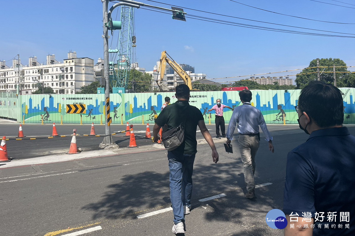 桃園鐵路地下化施工，平鎮環南地下道封閉引發民怨，桃園市議員邀請相關單位現場會勘。<br /><br /> 