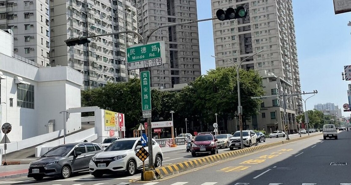 台南10區2車道路段開放機車不強制二段式左轉