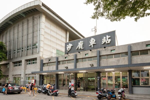 具備人口與建設等豐富利多,海線唯一雙軌機能的沙鹿站旁自辦重劃區已成自住與置產最具潛力的區塊。(圖/勝麗交響曲提供)