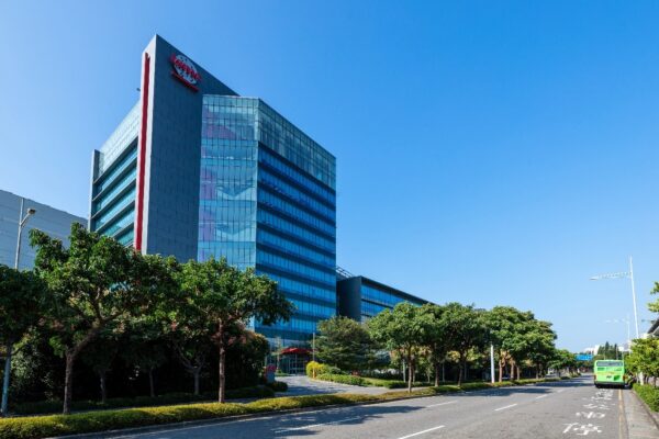 以台積電為主的中科園區就業人口,成為帶動海線人口成長的重要動力。(圖/勝麗交響曲提供)