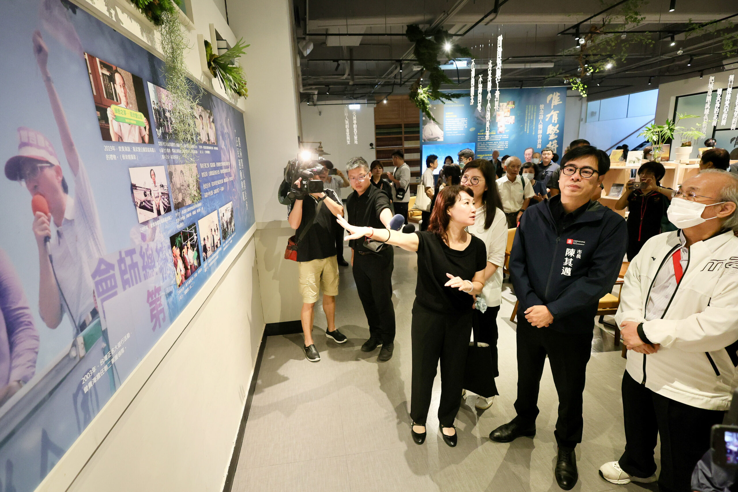 唯有堅持!詩人醫師曾貴海辭世,高雄文學館特展追憶 唯有堅持!詩人醫師曾貴海辭世,高雄文學館特展追憶