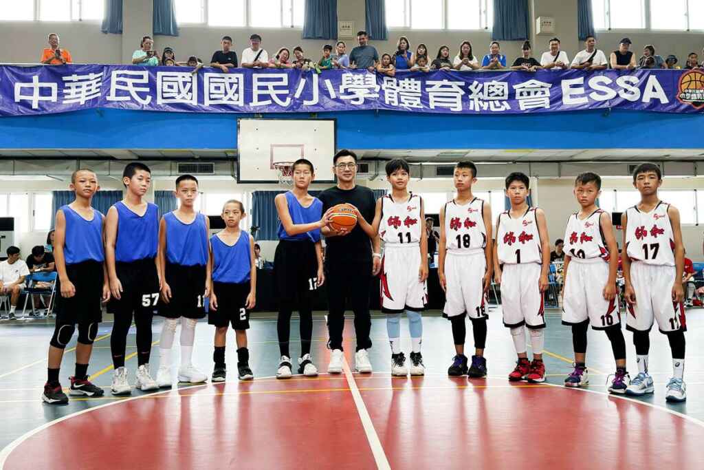 ▲全國國民小學籃球夏季聯賽8/8火熱開打,賽事首次移師台中,一連7天賽事,於8個場地火熱開打,共有164隊、3500位選手參賽。(記者張玉泰翻攝)