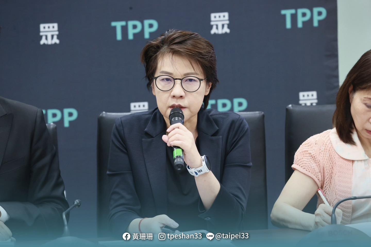 針對總統大選政治獻金帳目不清,民眾黨不分區立委黃珊珊今天(10日)面對記者表示確有嚴重瑕疵,會盡速更正並向監察院報備,並向社會致歉。圖/取自黃珊珊臉書