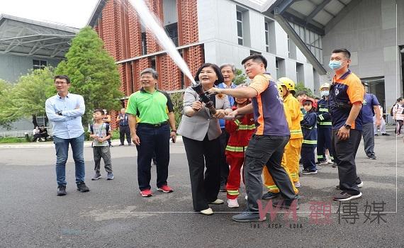 小小消防員暑期營 紮根防、救災觀念與逃生技巧