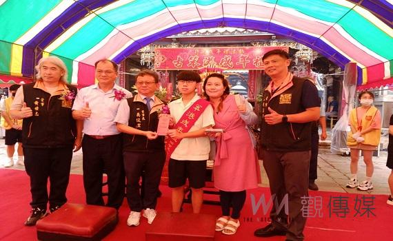 「古笨港成年禮」北港朝天宮登場 鑽七娘媽亭「脫絭」、「轉大人」