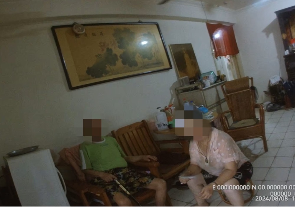 土城警冒雨尋90歲失智爺 父親節最好的禮物 268 248240811a02