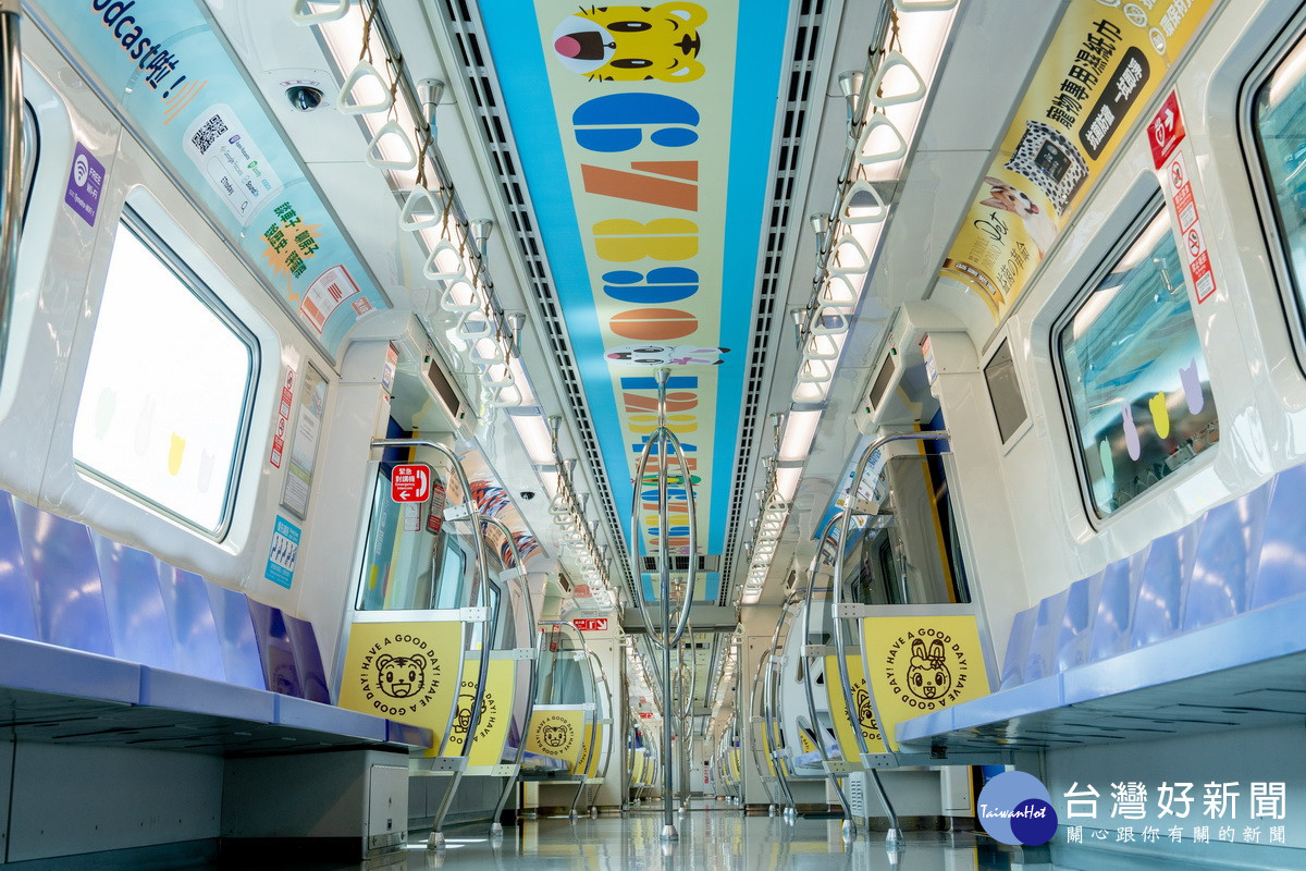 桃園捷運公司推出「Let’s Go巧虎彩繪列車」。<br /><br />