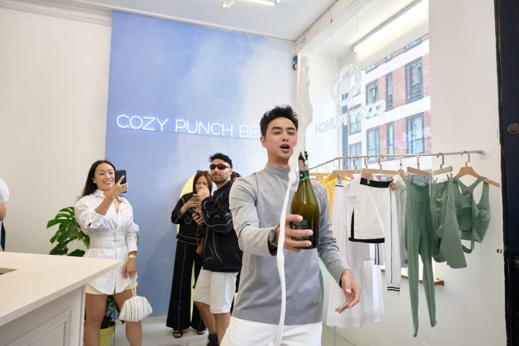 品牌摯友明道為COZY PUNCH巴黎店揭幕,熱鬧慶祝