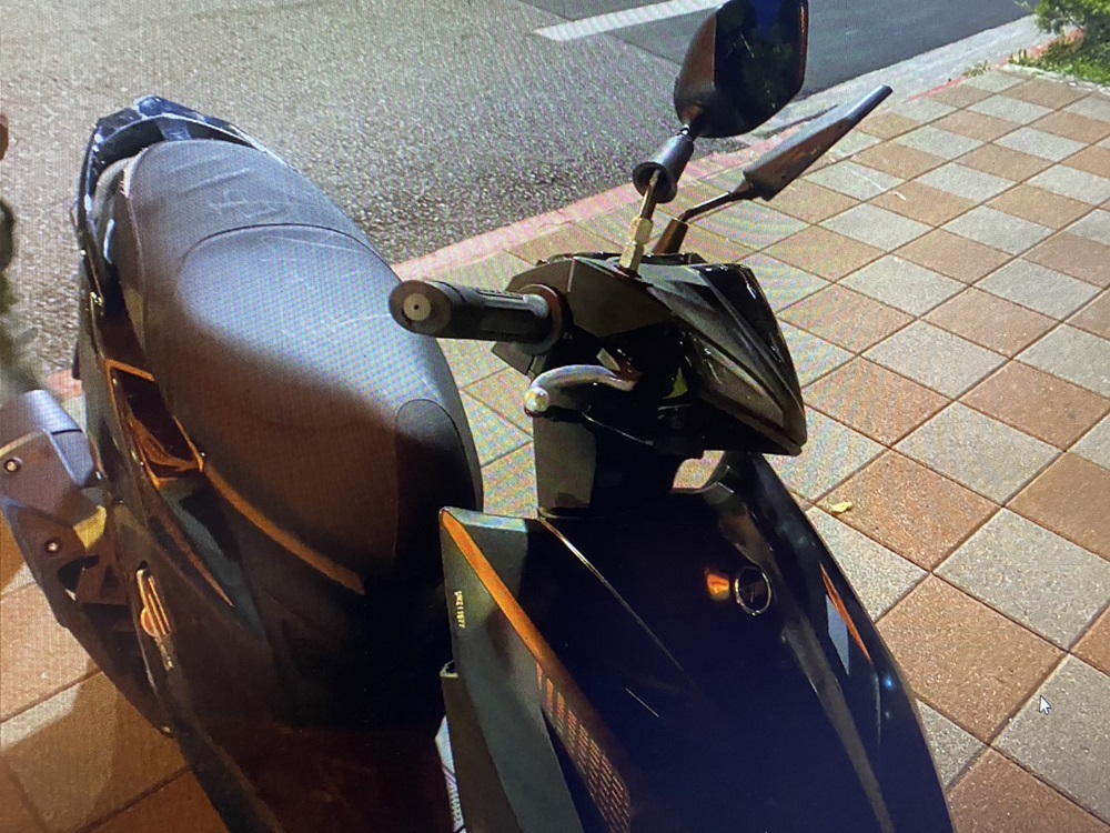 閃交通錐倒地後車追撞 警電眼過濾行車過程究責 238 cnews204240812a06