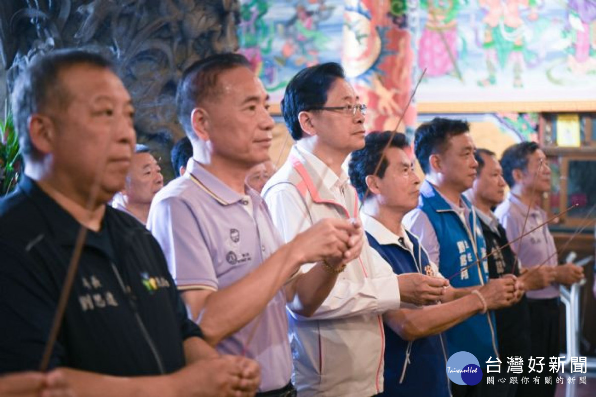 市長祈願桃園越來越好。