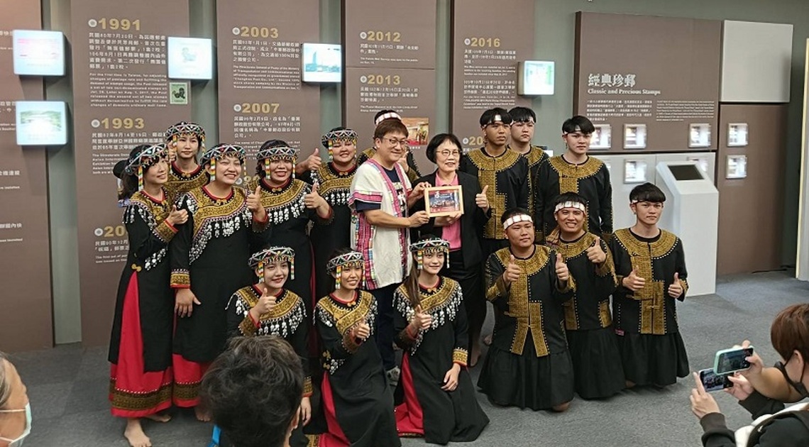 尼布恩合唱團榮獲世界合唱大賽雙金獎 用歌聲感恩中華郵政支持