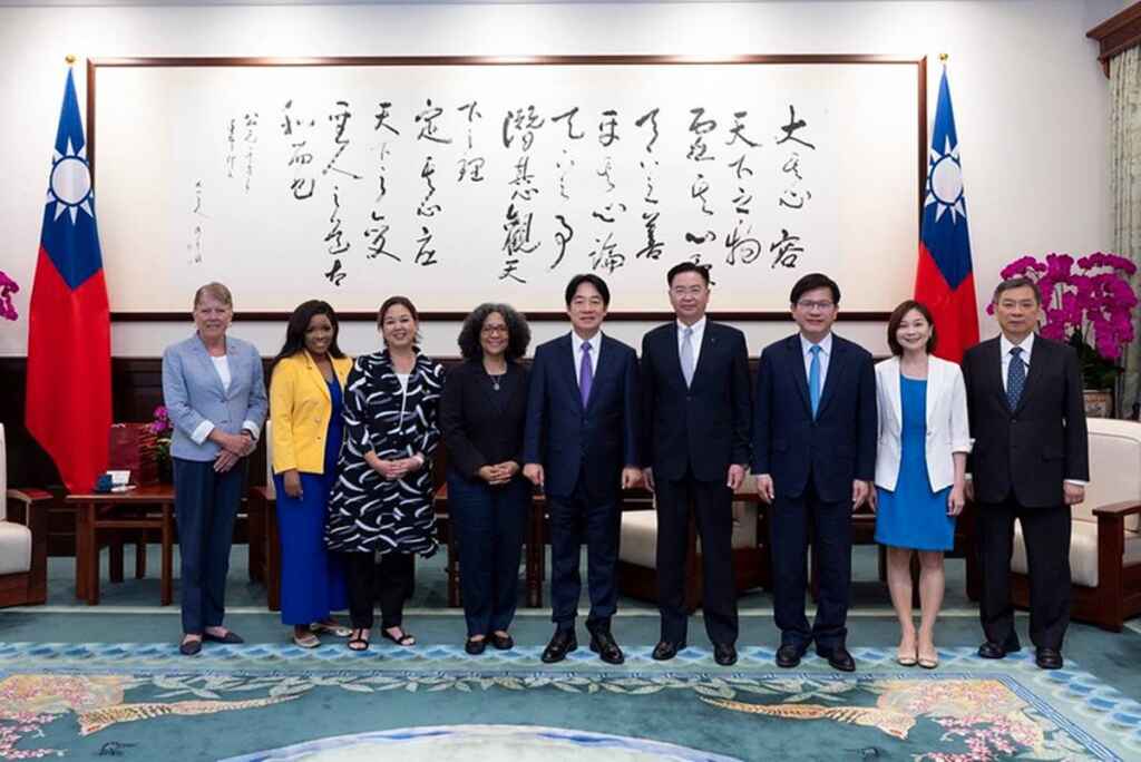 ▲賴清德總統接見「美國聯邦眾議員史崔珂蘭」訪問團,盼臺美合作為民主、和平、繁榮發展做出更多貢獻。(總統府提供)
