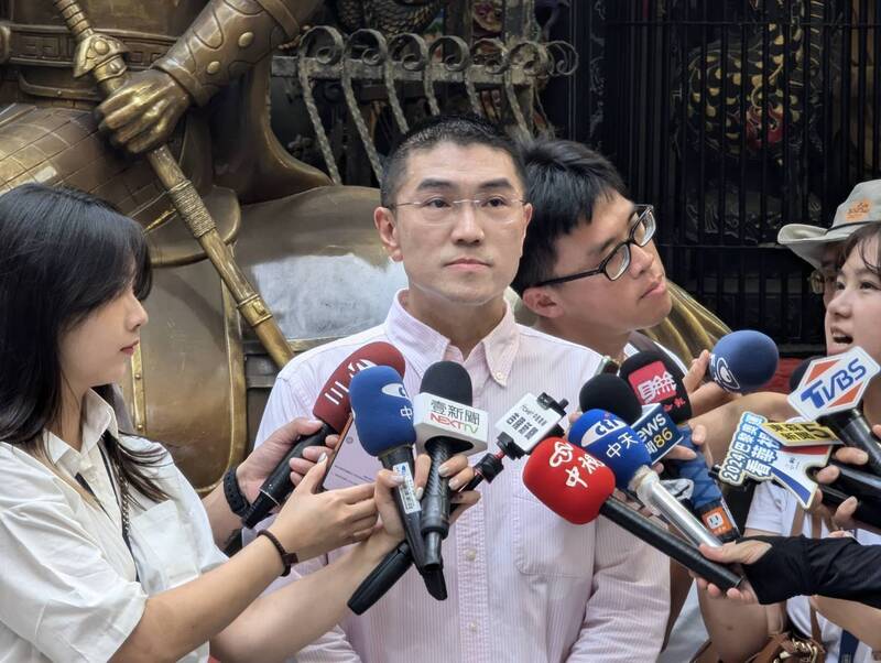 對於罷免投票可能訂10月5日,謝國樑14日表示,他個人尊重,家人心情可能低落。中央社