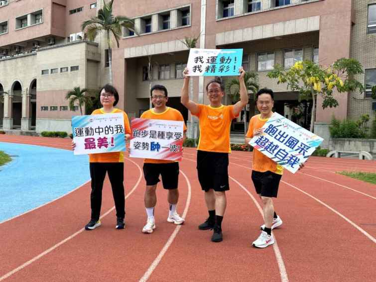 ▲龔嘉德院長（右二）、黃挺碩副院長（右三）、黃俊元執行長（右一）歡迎各界人士踴躍參加永慶盃路跑活動。（仁愛長庚合作聯盟醫院提供）